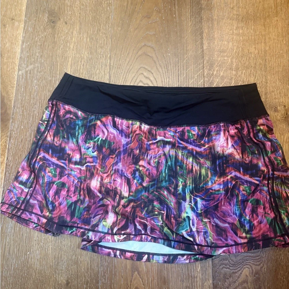 Lululemon Pace Rival Mid Rise Skirt Hyper Flow Pink Multi / Black - Size 10
